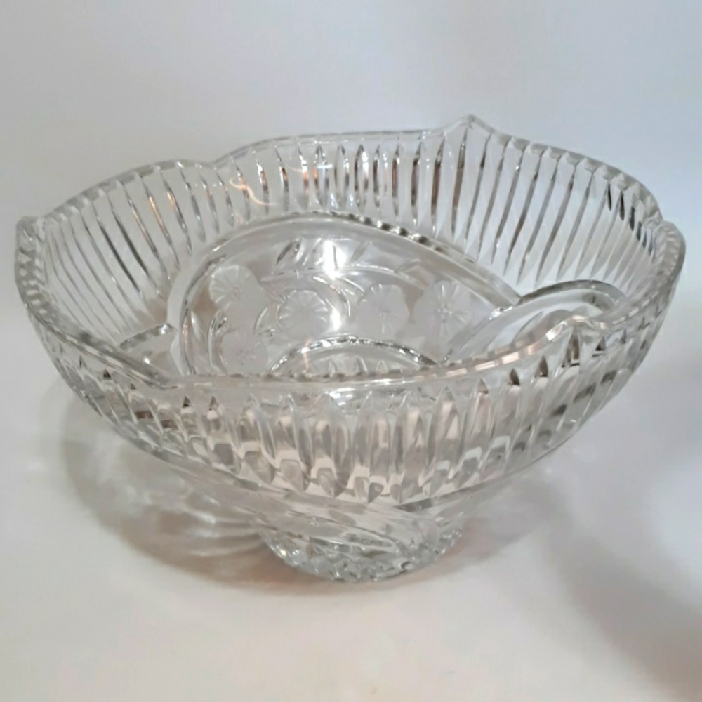 Glass Fruit Bowl Floral Pattern, 8”D X 4.5”H Heavy Glass